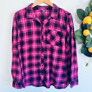 Eddie Bauer pink and purple plaid cotton flannel button up shirt